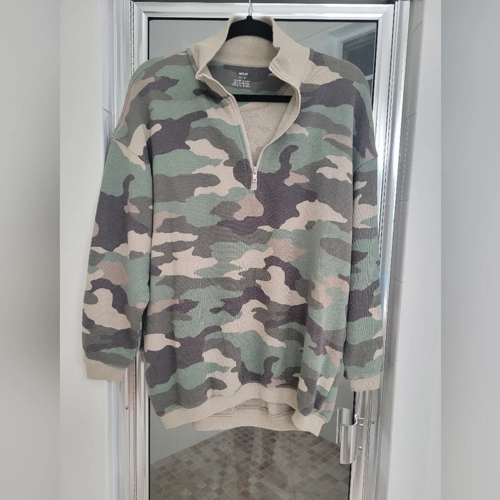 AERIE Good Vibes Pullover Camo Sweatshirt Zip  ** XS ** EUC !! - Picture 2 of 4